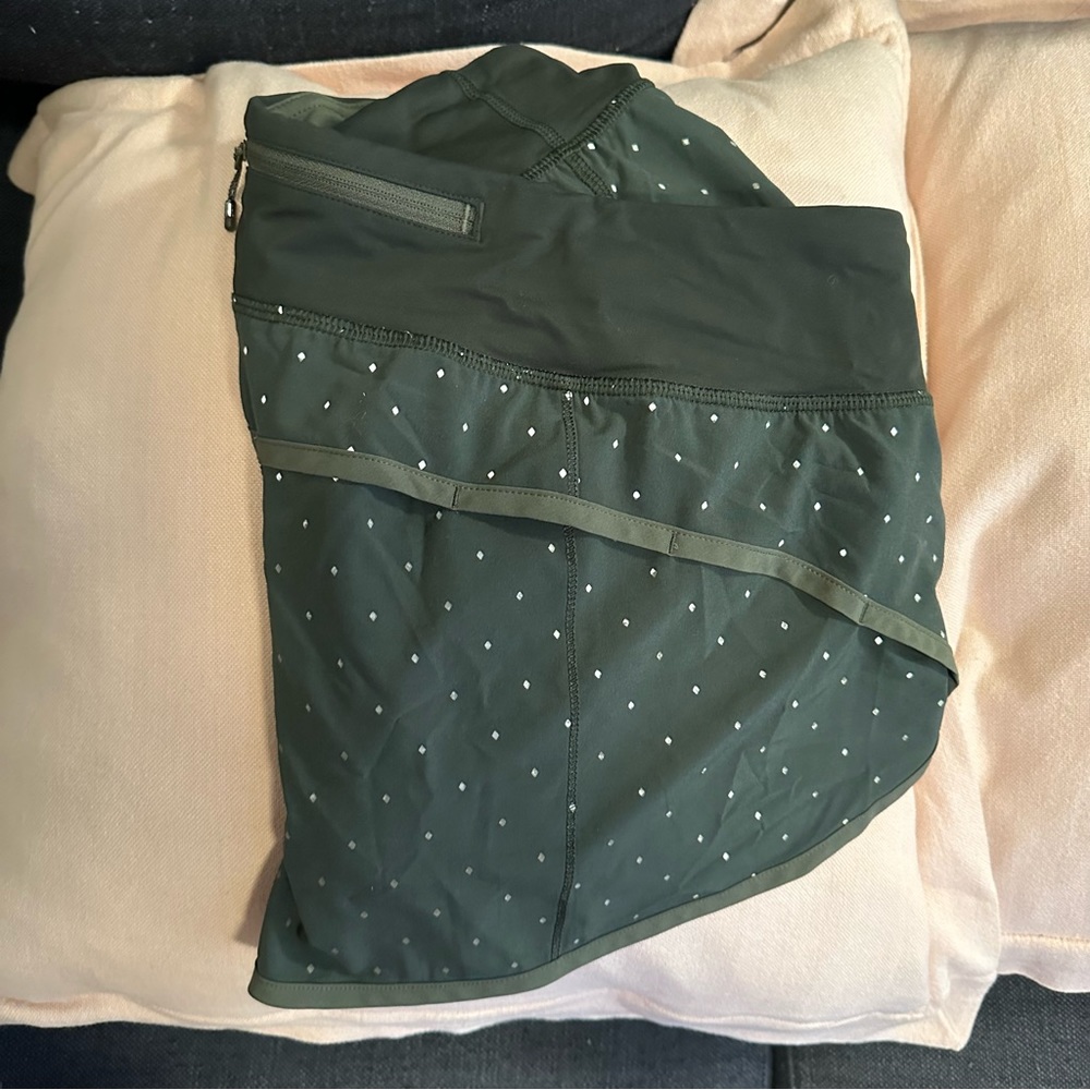 Lululemon Speed Up shorts size 8